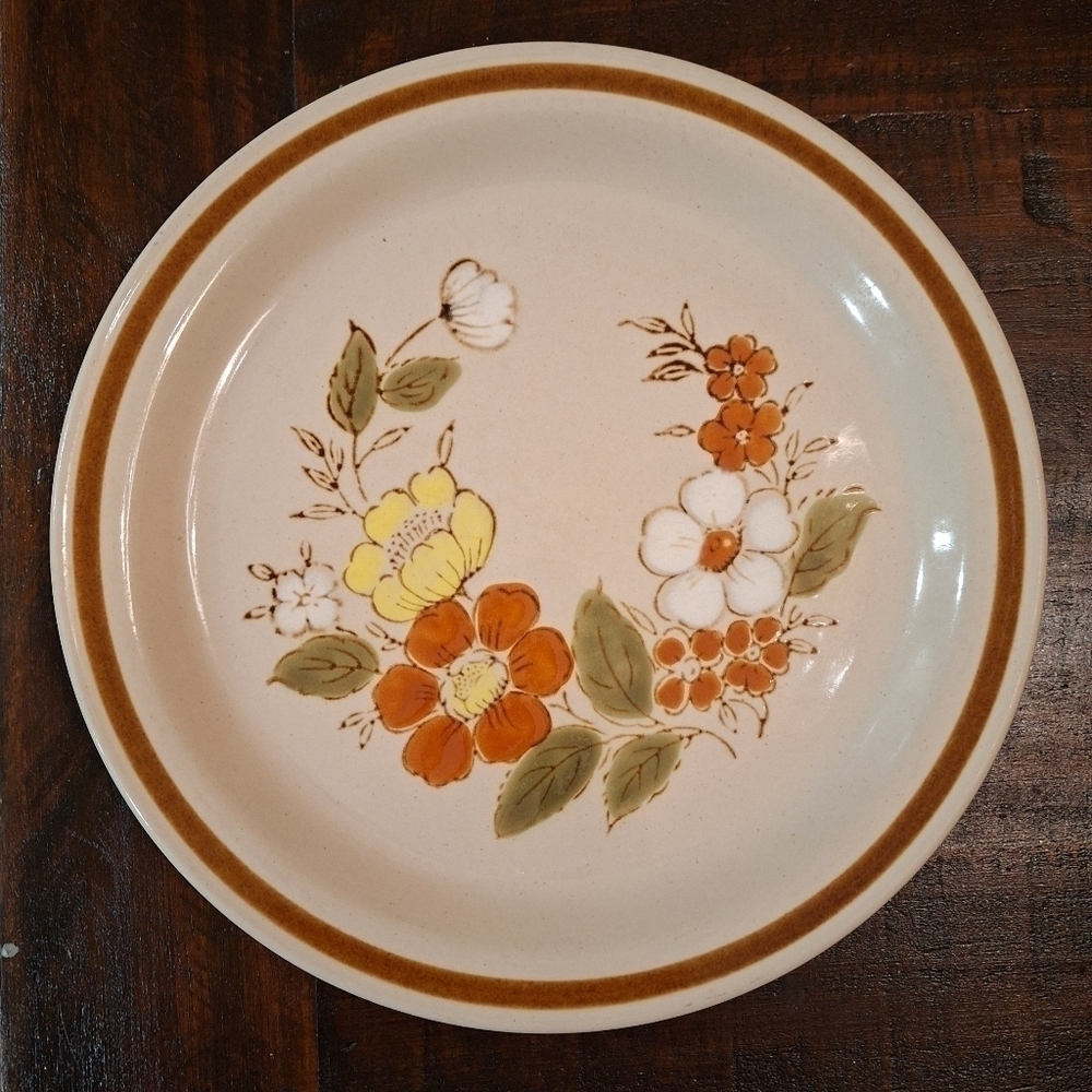 Vintage Stoneware Dinner Plate Mountain Wood Collection Trellis Blossom JAPAN